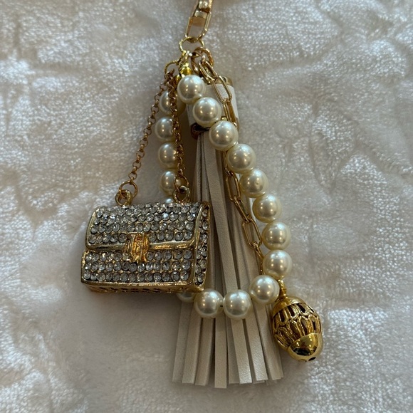 Luxury Pearl & Crystal Handbag Charm Keychain – Gold Tassel Accent - Handmade - Picture 2 of 9